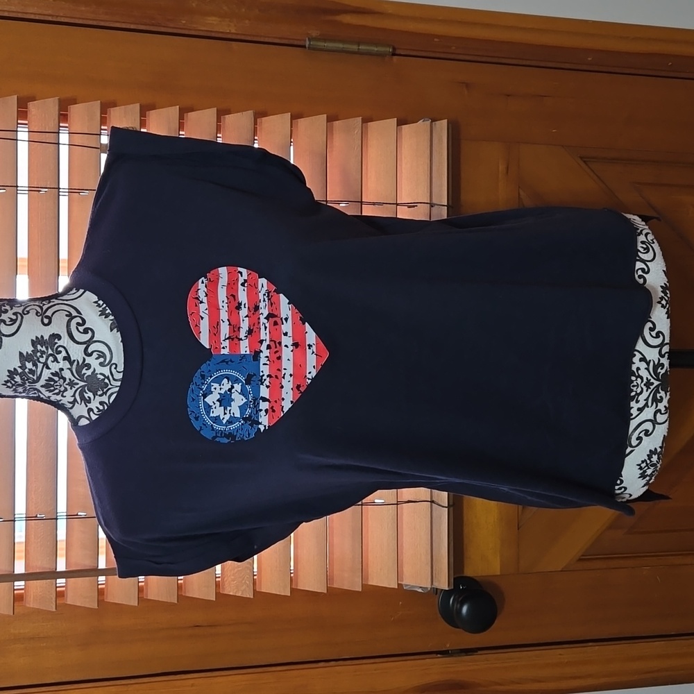 Club Pilates Americana muscle tee in medium